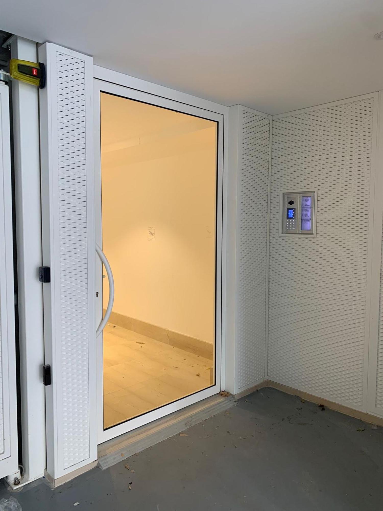 Apartamento Domus13-With Private Parking Bari Exterior foto