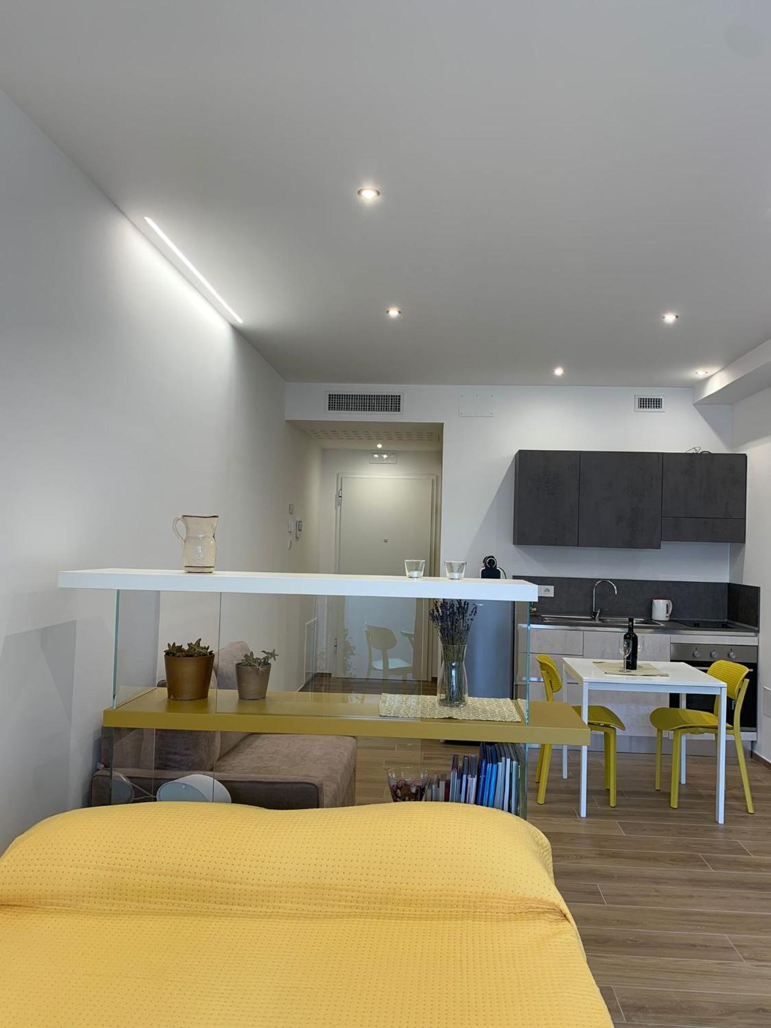 Apartamento Domus13-With Private Parking Bari Exterior foto