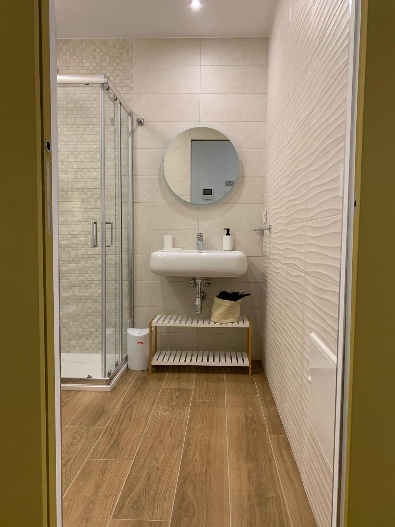 Apartamento Domus13-With Private Parking Bari Exterior foto
