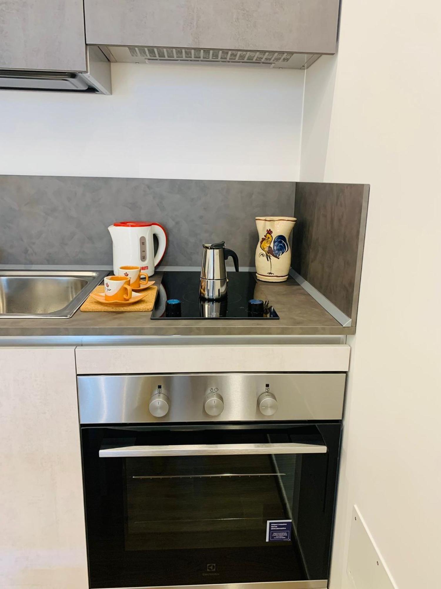 Apartamento Domus13-With Private Parking Bari Exterior foto