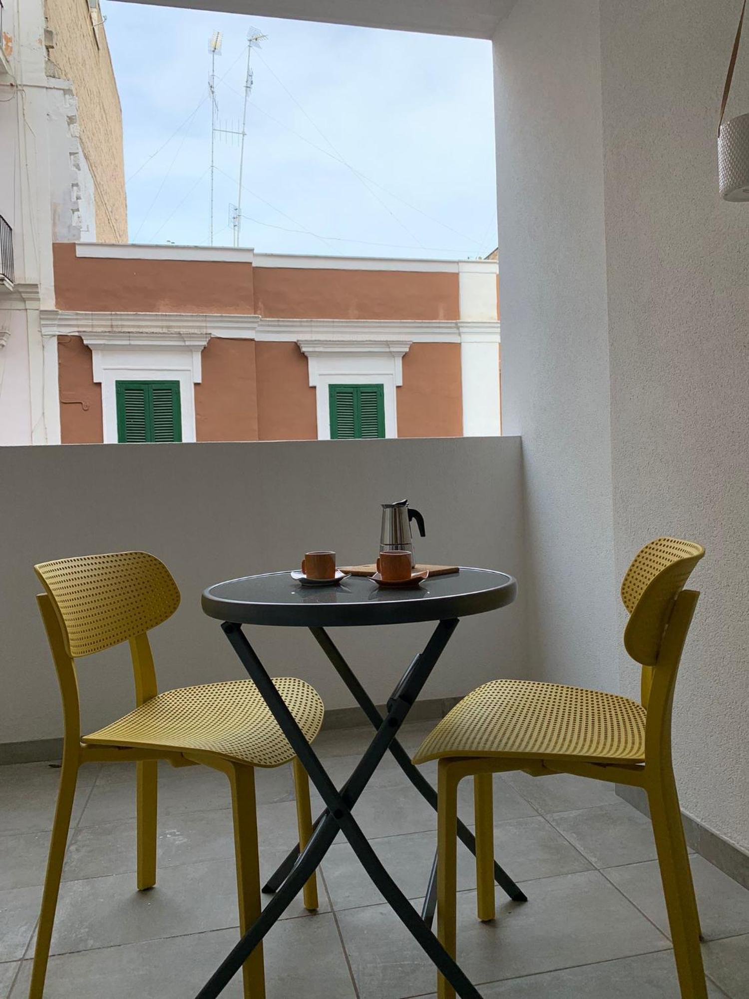 Apartamento Domus13-With Private Parking Bari Exterior foto