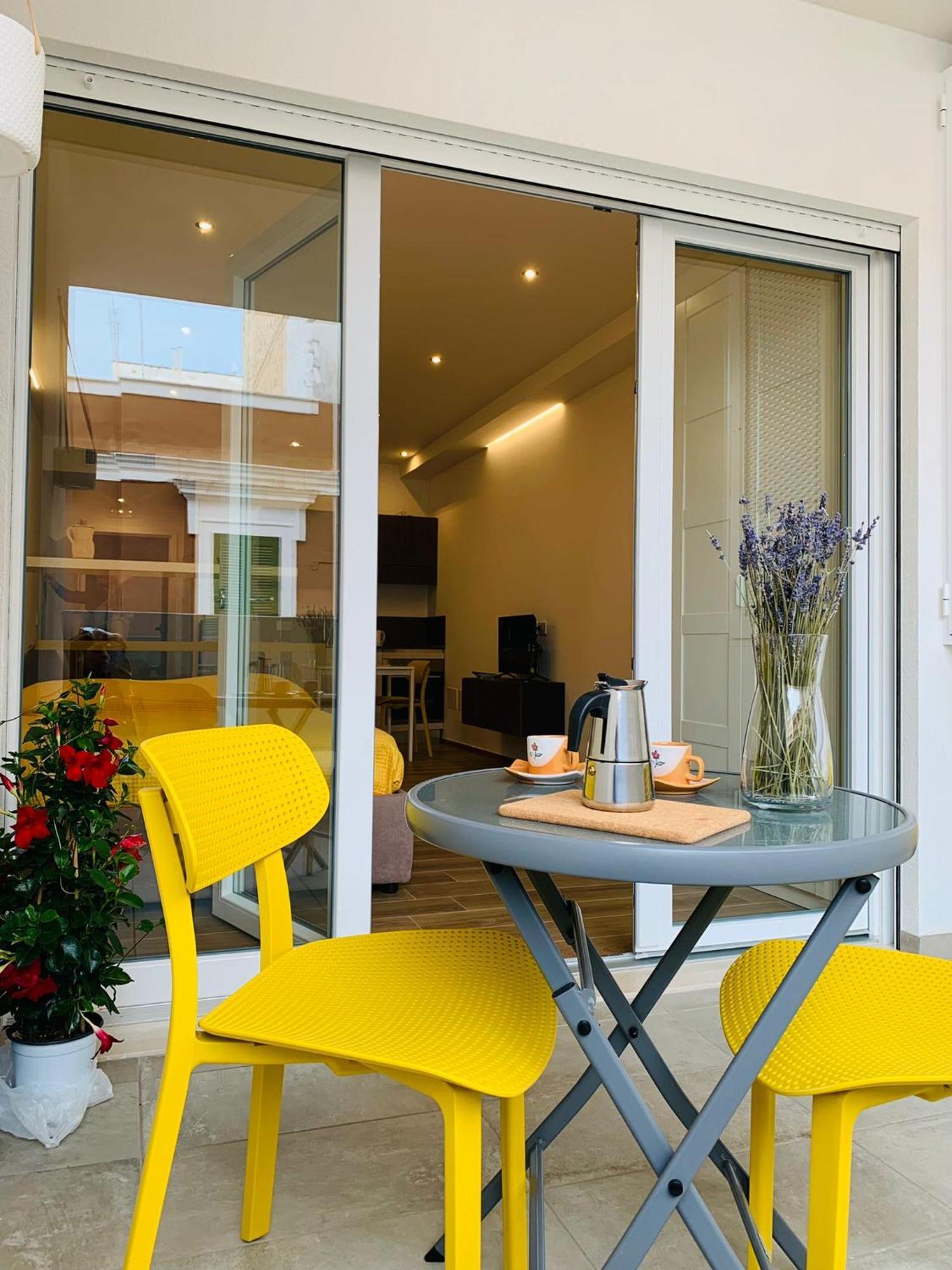 Apartamento Domus13-With Private Parking Bari Exterior foto